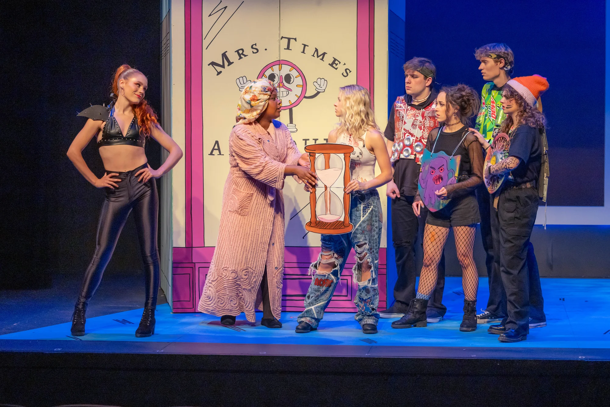 Performance image from Freaky Friday showing scenic flexibility for musical staging, scenic design by Brandon PT Davis.